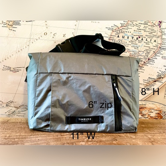 Timbuk2 Sling Bag (expandable and accessible from outside) - Picture 2 of 7